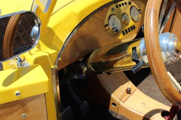 Unknown-Cabriolet-1932-yellow-brown-7