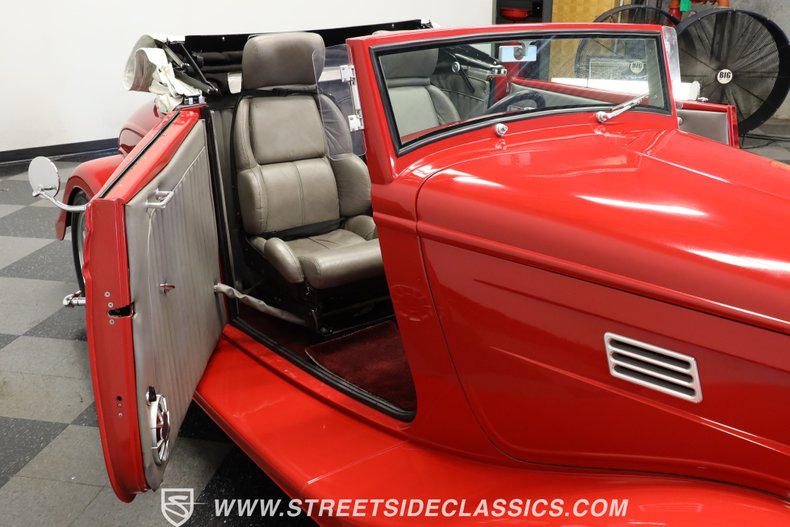 Unknown-Cabriolet-1934-Red-Gray-47