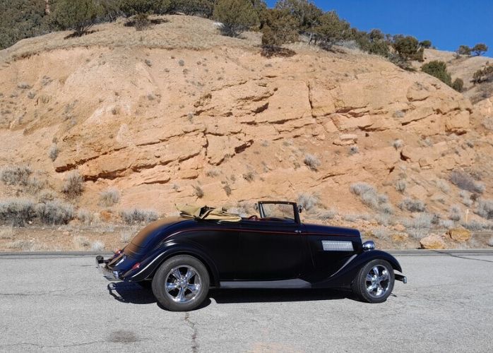 Unknown-Cabriolet-1934-Satin-Black-Red-Pin-5