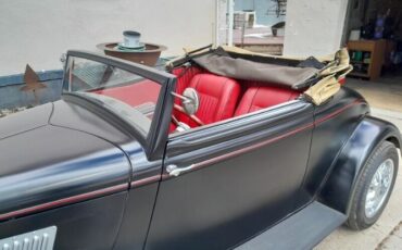 Unknown-Cabriolet-1934-Satin-Black-Red-Pin-7