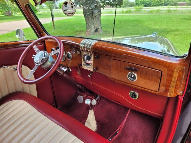 Unknown-Cabriolet-1935-Burgundy-Beige-Leather-11
