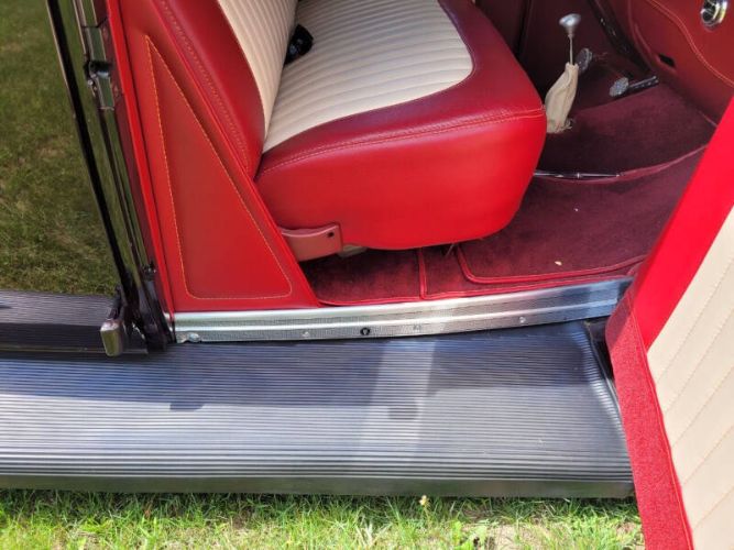 Unknown-Cabriolet-1935-Burgundy-Beige-Leather-2