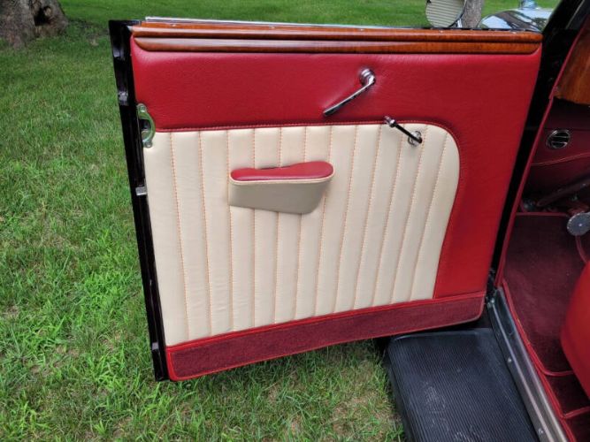 Unknown-Cabriolet-1935-Burgundy-Beige-Leather-26
