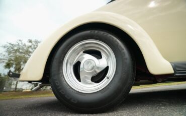 Unknown-Cabriolet-1937-Alabaster-White-Green-Light-10