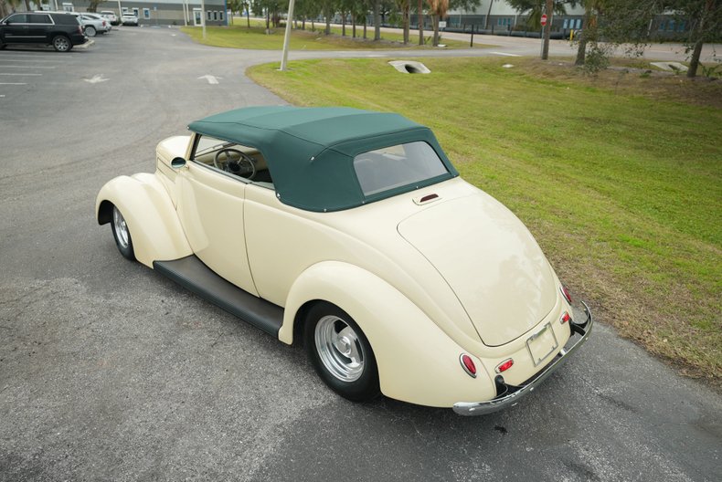 Unknown-Cabriolet-1937-Alabaster-White-Green-Light-12