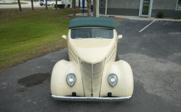 Unknown-Cabriolet-1937-Alabaster-White-Green-Light-13