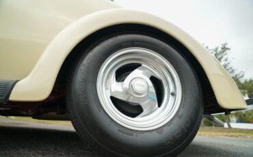 Unknown-Cabriolet-1937-Alabaster-White-Green-Light-21