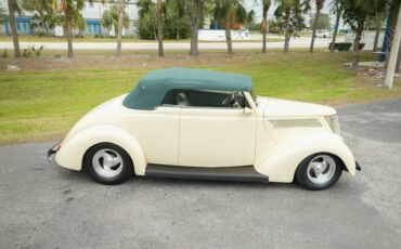Unknown-Cabriolet-1937-Alabaster-White-Green-Light-28