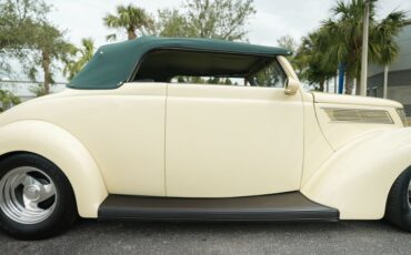 Unknown-Cabriolet-1937-Alabaster-White-Green-Light-34