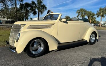 Unknown-Cabriolet-1937-Alabaster-White-Green-Light-37