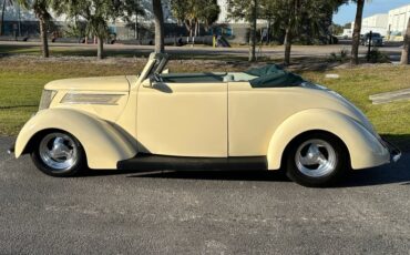 Unknown-Cabriolet-1937-Alabaster-White-Green-Light-38