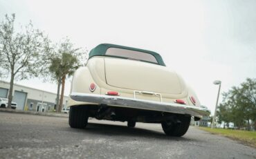 Unknown-Cabriolet-1937-Alabaster-White-Green-Light-4