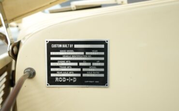 Unknown-Cabriolet-1937-Alabaster-White-Green-Light-44