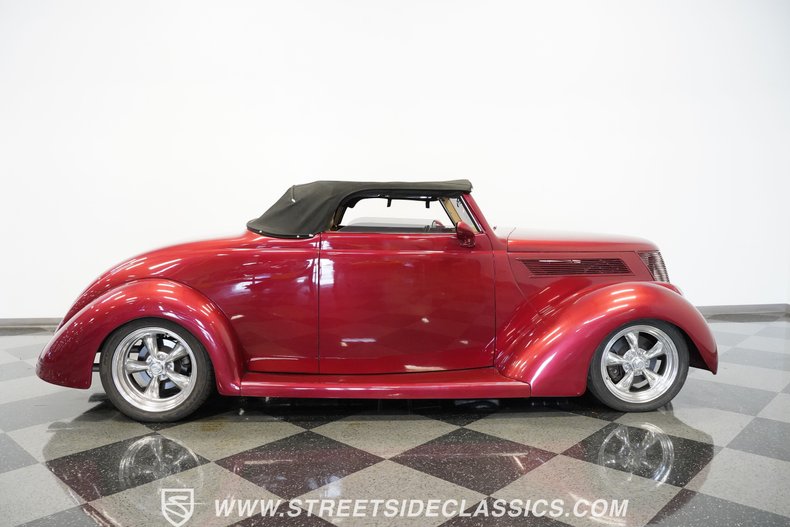 Unknown-Cabriolet-1937-Burgundy-Tan-38