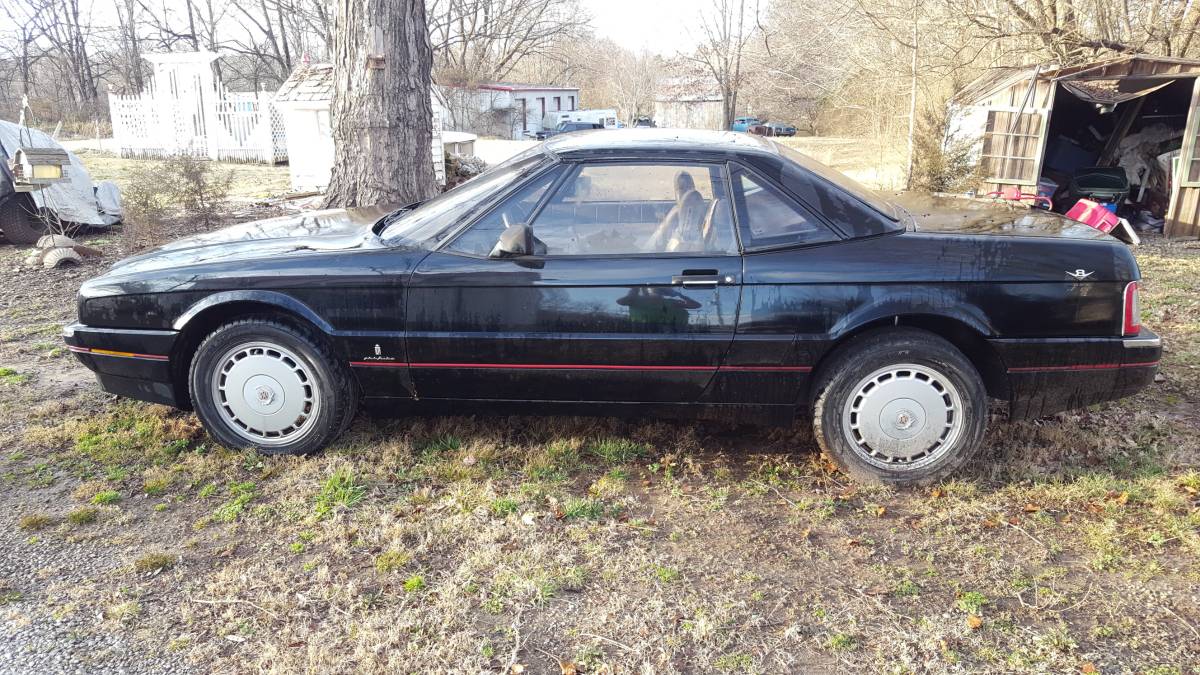 Unknown-Caddilac-allante-1989-black-44