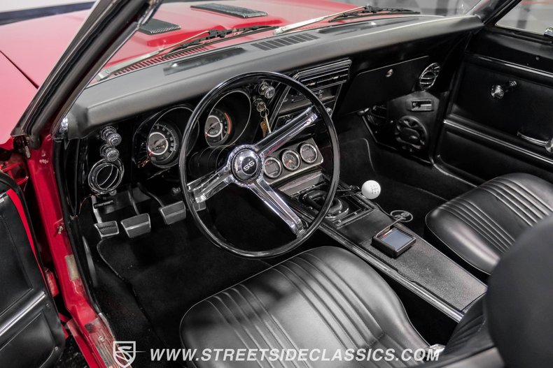Unknown-Camaro-1967-Balero-Red-Black-2