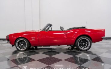 Unknown-Camaro-1967-Balero-Red-Black