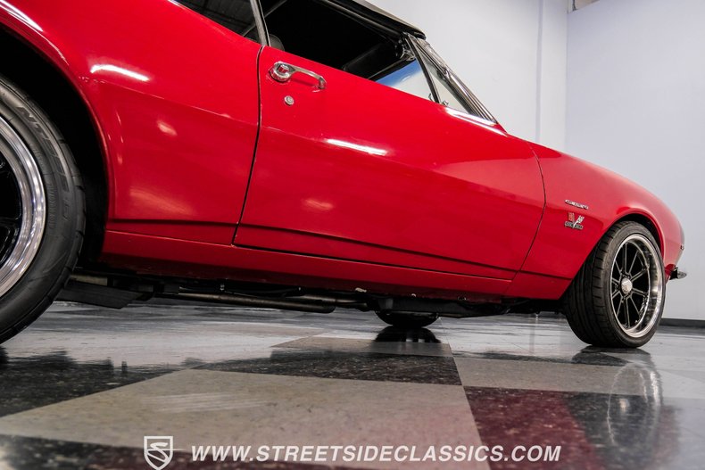 Unknown-Camaro-1967-Balero-Red-Black-38