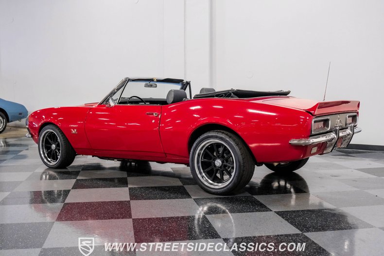 Unknown-Camaro-1967-Balero-Red-Black-4