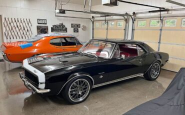 Unknown-Camaro-1967-Black-Red