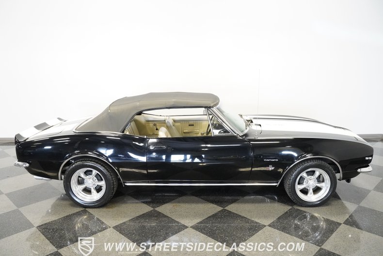 Unknown-Camaro-1967-Black-White-42