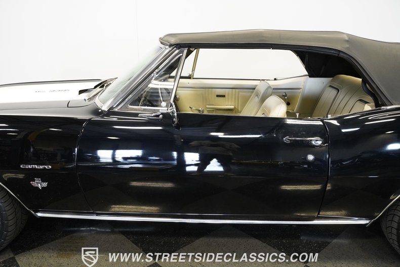 Unknown-Camaro-1967-Black-White-5