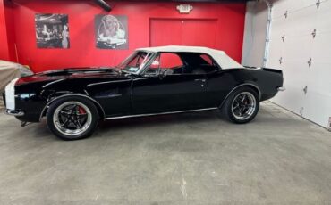 Unknown-Camaro-1967-Black-White-Top-Black-1