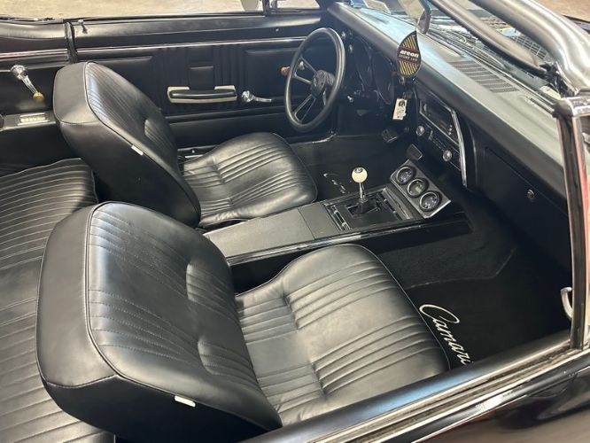 Unknown-Camaro-1967-Black-White-Top-Black-10