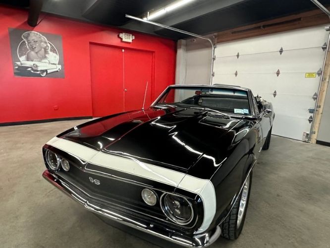Unknown-Camaro-1967-Black-White-Top-Black-11