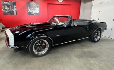 Unknown-Camaro-1967-Black-White-Top-Black