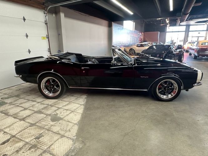 Unknown-Camaro-1967-Black-White-Top-Black-4