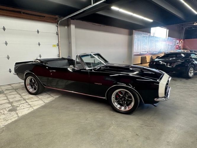 Unknown-Camaro-1967-Black-White-Top-Black-6