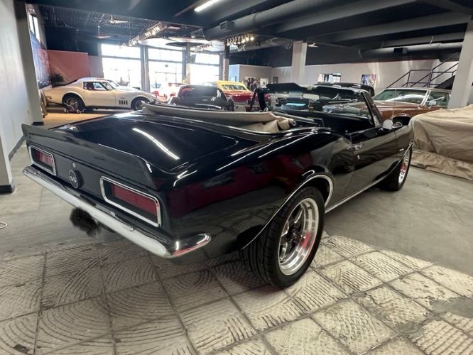 Unknown-Camaro-1967-Black-White-Top-Black-7