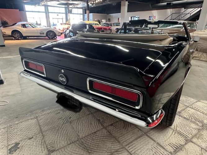 Unknown-Camaro-1967-Black-White-Top-Black-9