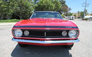 Unknown-Camaro-1967-Bolero-Red-Black-1