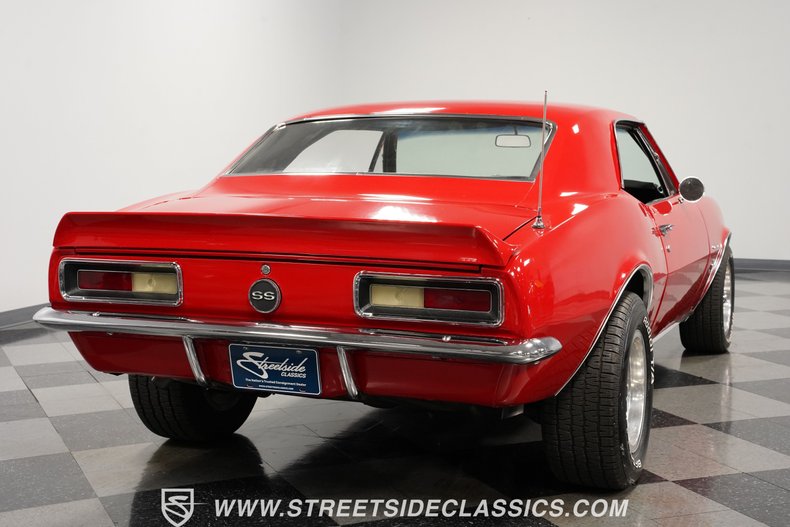 Unknown-Camaro-1967-Bolero-Red-Black-12