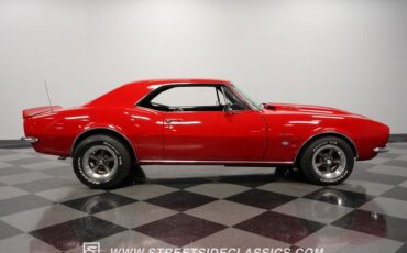 Unknown-Camaro-1967-Bolero-Red-Black-15