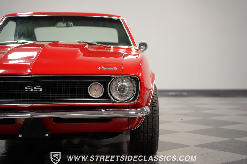 Unknown-Camaro-1967-Bolero-Red-Black-2