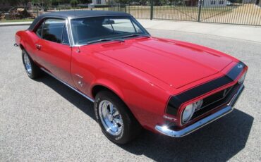 Unknown-Camaro-1967-Bolero-Red-Black-21