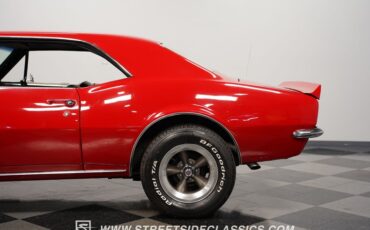 Unknown-Camaro-1967-Bolero-Red-Black-22
