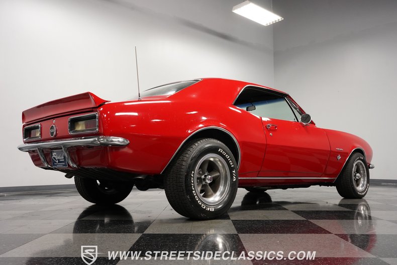 Unknown-Camaro-1967-Bolero-Red-Black-25