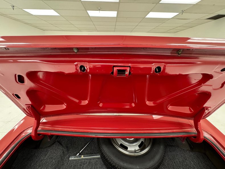 Unknown-Camaro-1967-Bolero-Red-Black-26