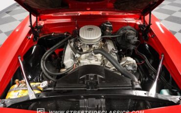 Unknown-Camaro-1967-Bolero-Red-Black-3