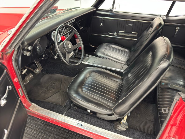 Unknown-Camaro-1967-Bolero-Red-Black-32