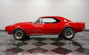 Unknown-Camaro-1967-Bolero-Red-Black