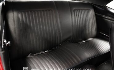 Unknown-Camaro-1967-Bolero-Red-Black-46