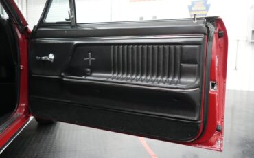 Unknown-Camaro-1967-Bolero-Red-Black-47