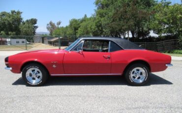 Unknown-Camaro-1967-Bolero-Red-Black