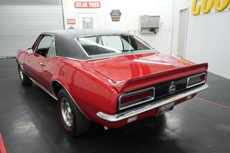Unknown-Camaro-1967-Bolero-Red-Black-6