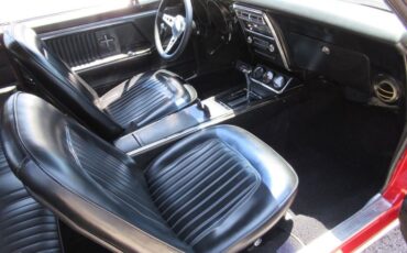 Unknown-Camaro-1967-Bolero-Red-Black-6